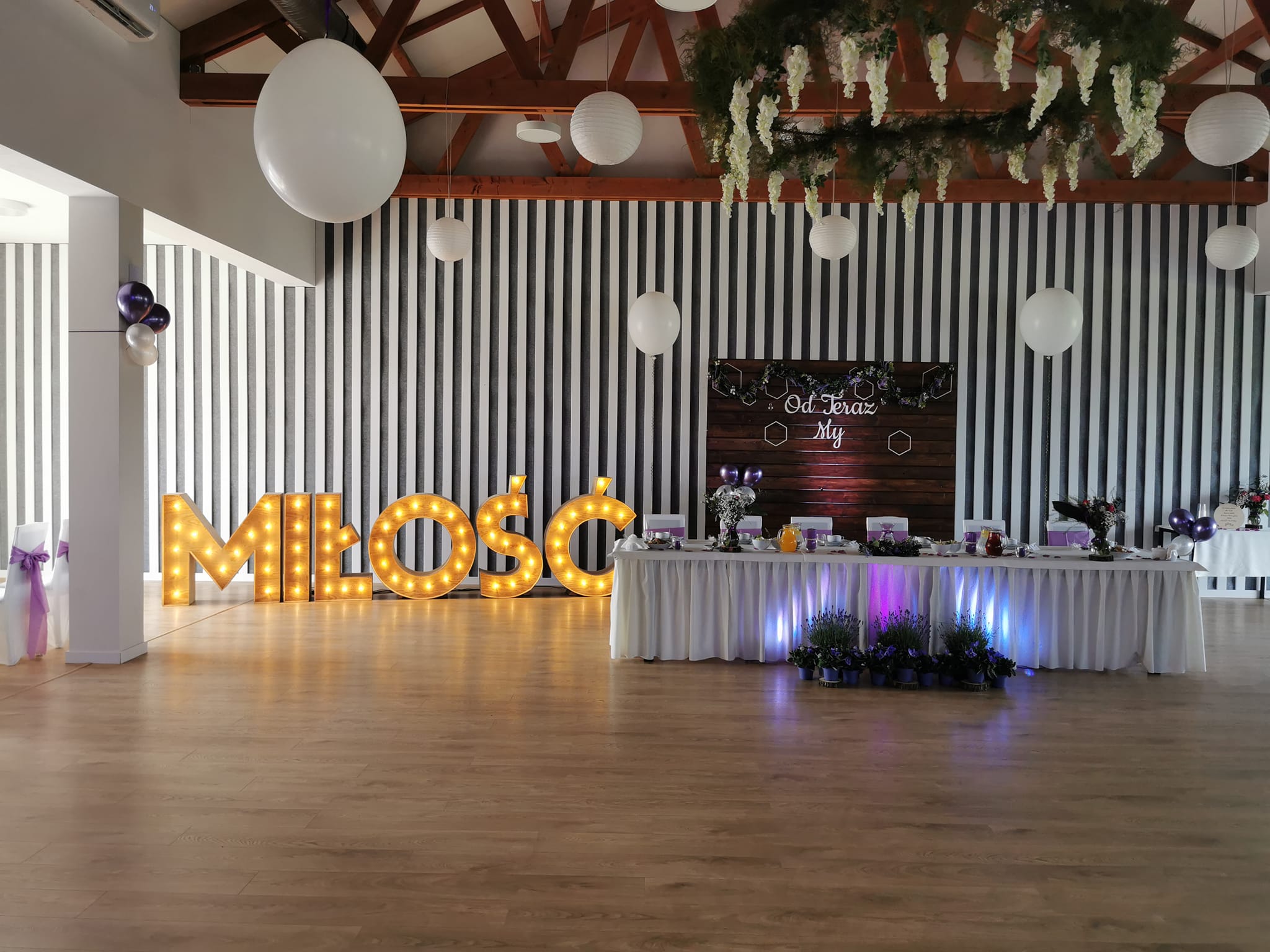 stół prezydialny na ślub