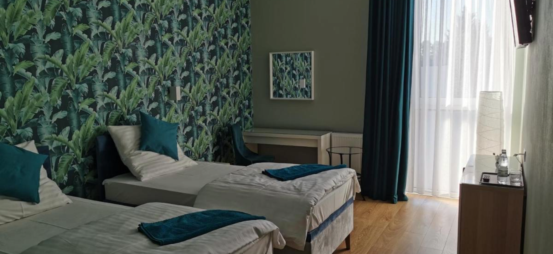 pokój dwuosobowy z prywatną łazienką